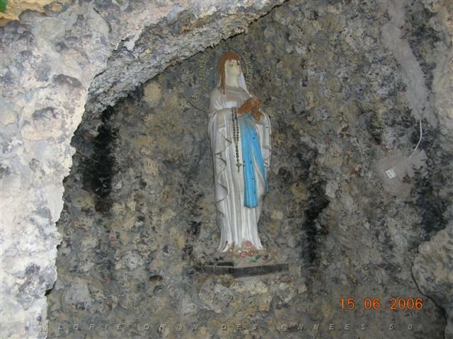 PERREGEAUX 06 2006 LA VIERGE.jpg -           